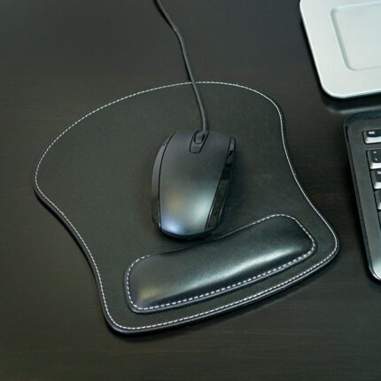 Mouse Pad+১ টি শু পলিশ ফ্রী(Black)